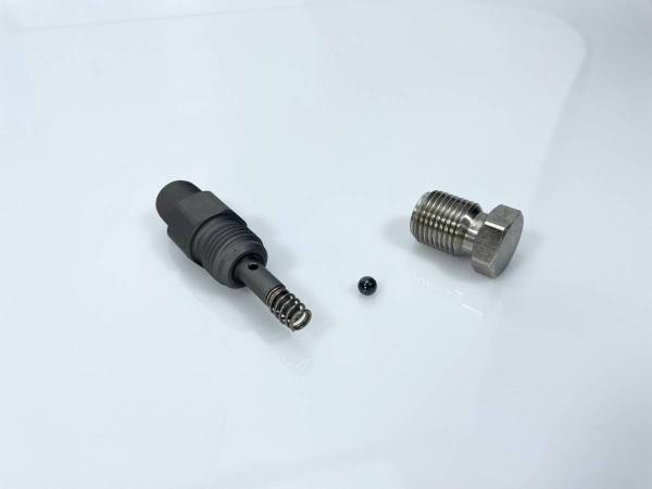 Exergy - Exergy Duramax CP3 Rear Outlet Fitting and Plug Kit - 1-018-124